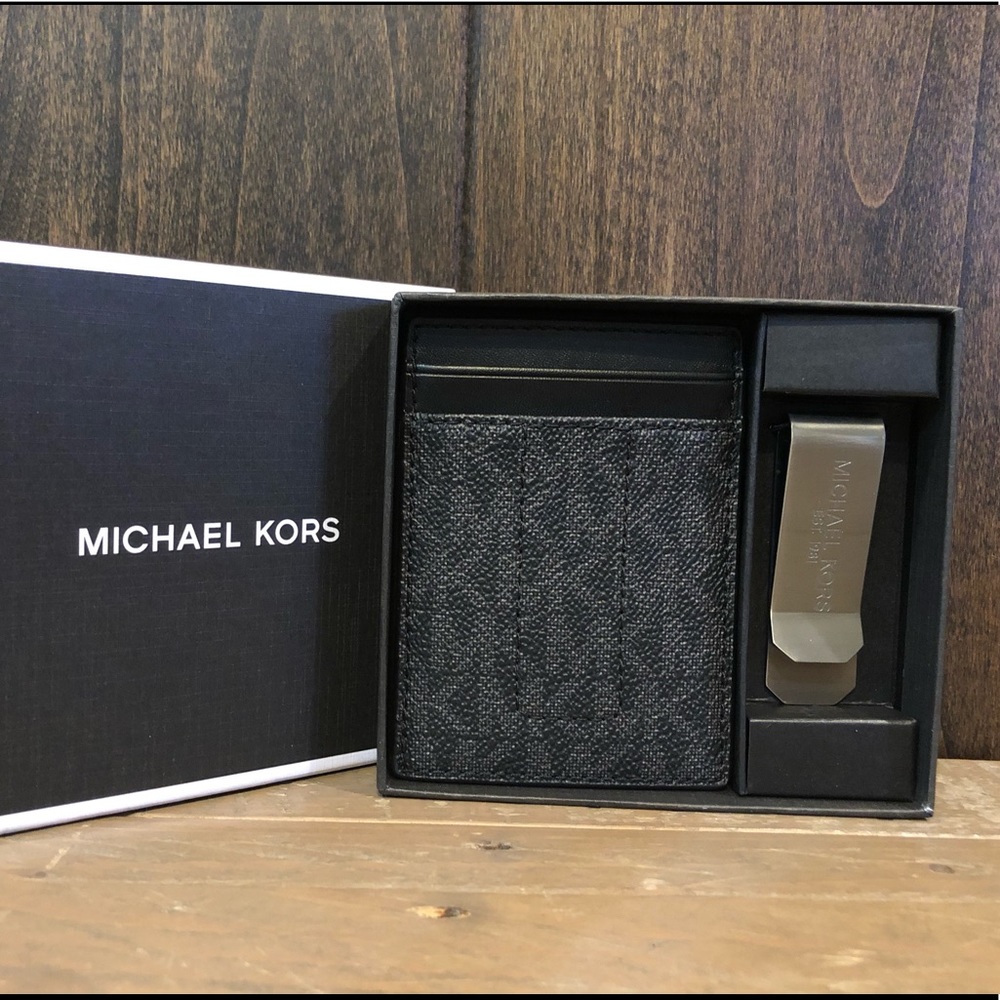 🔥SALE🔥 NWT Michael Kors Money Clip Gift Set - Picture 2 of 6